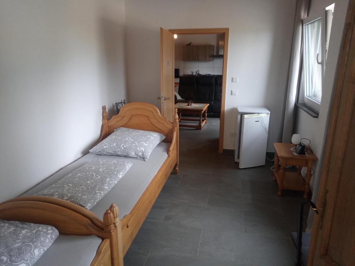 Appartement Sonnenhof à Weilmunster Extérieur photo