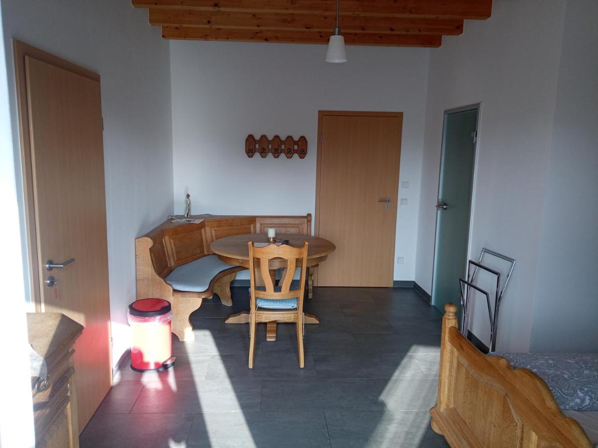 Appartement Sonnenhof à Weilmunster Extérieur photo